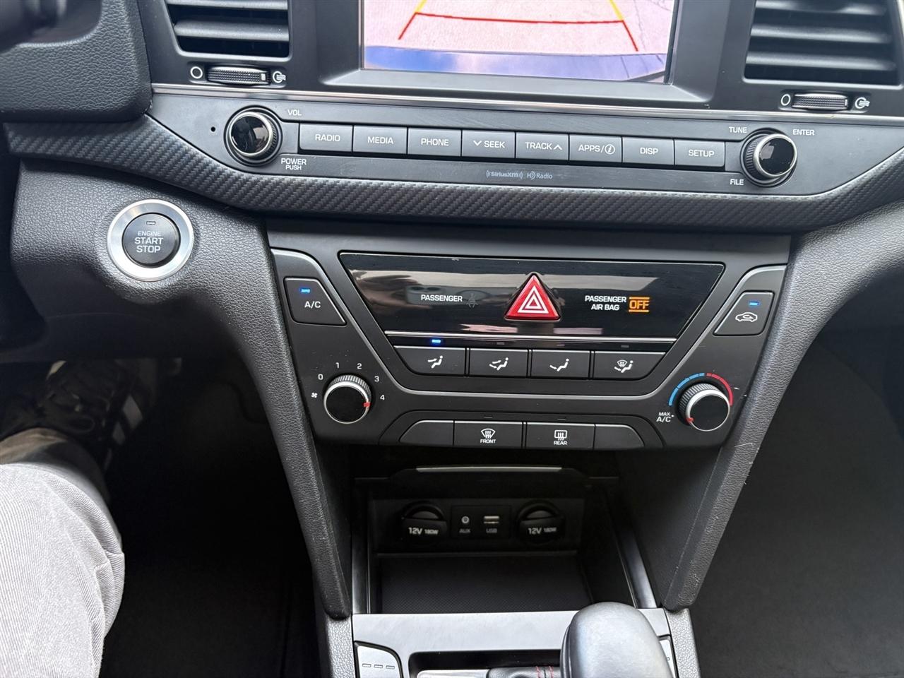 Hyundai Elantra  2018