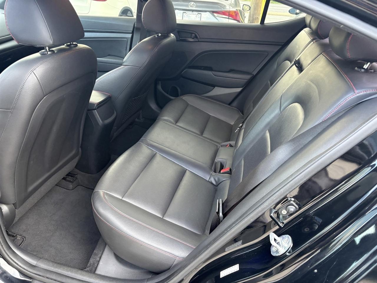 Hyundai Elantra  2018
