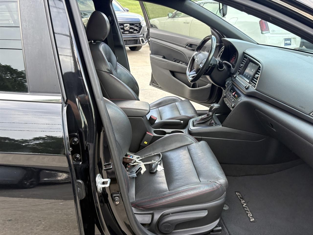 Hyundai Elantra  2018