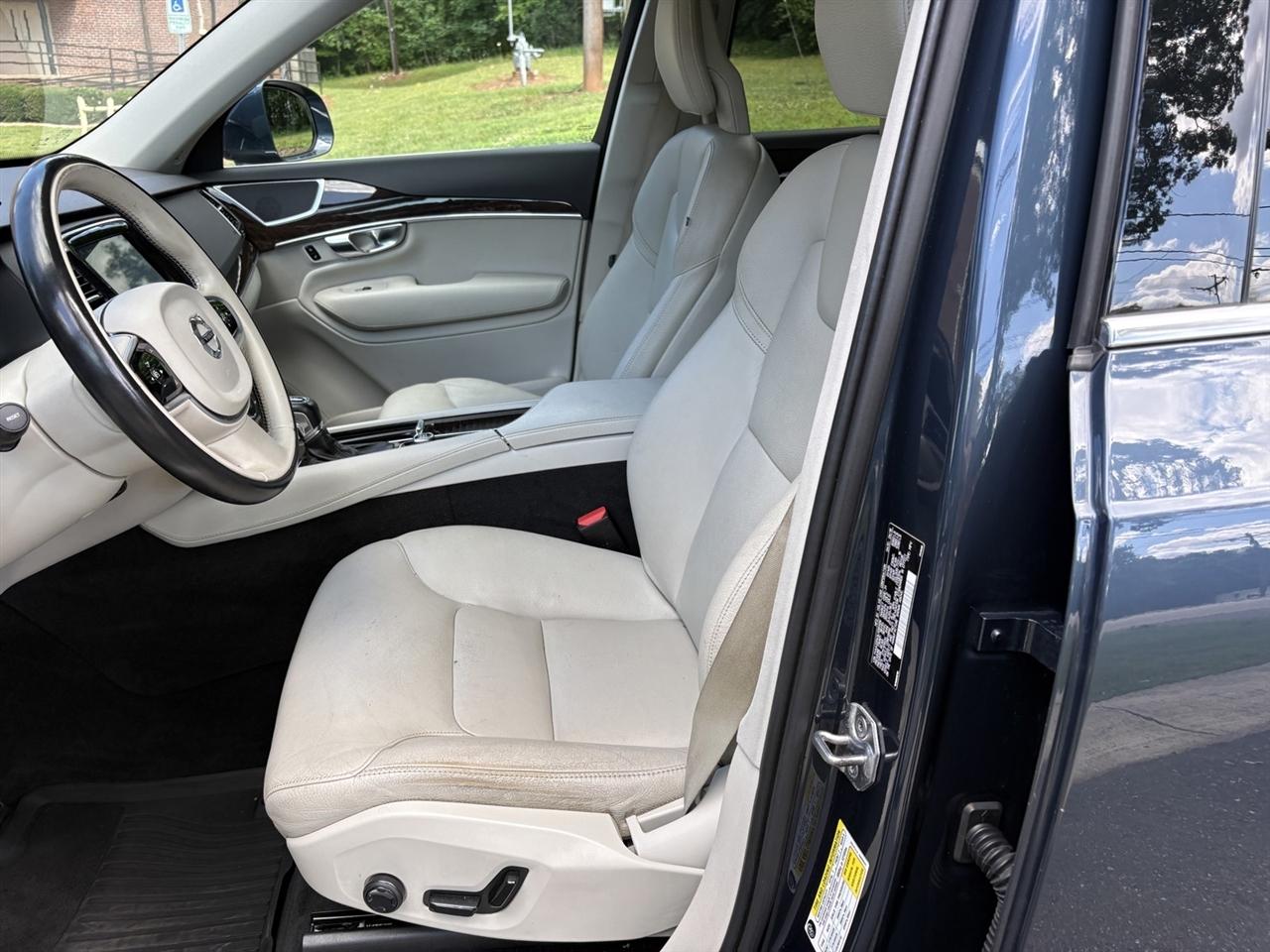 Volvo XC90 AWD 4dr T6 Momentum 2018