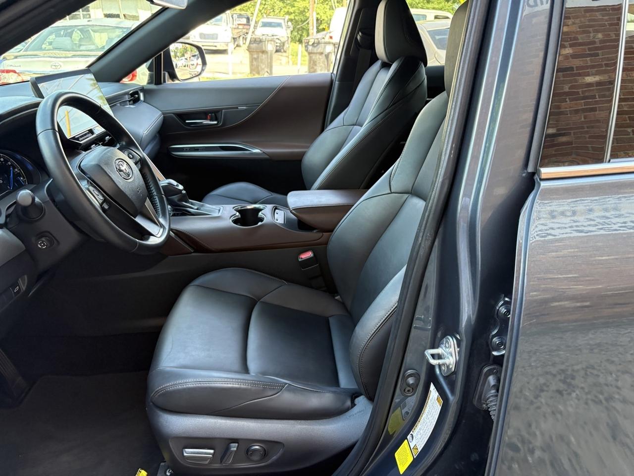 Toyota Venza XLE AWD (Natl) 2023