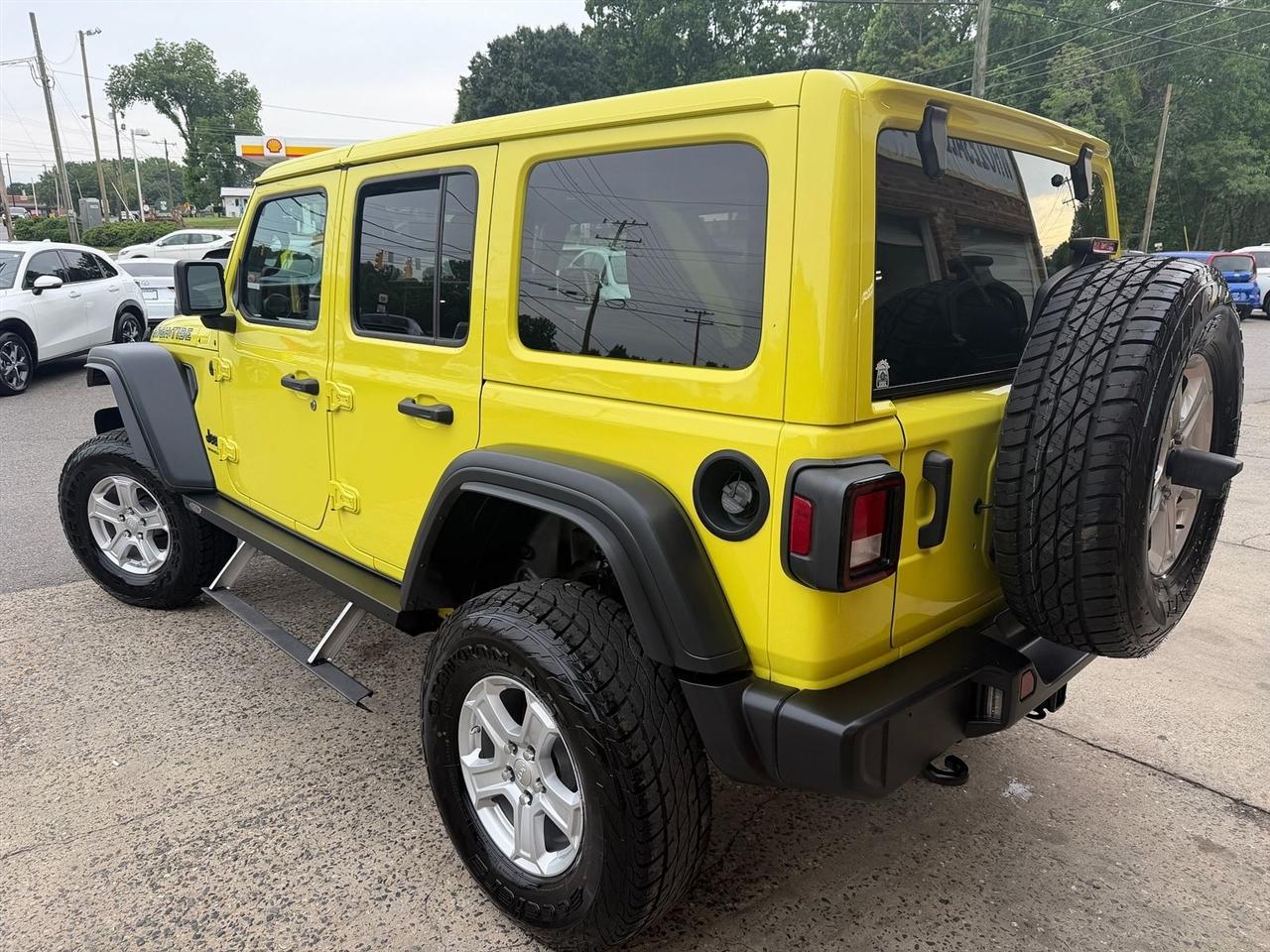 Jeep Wrangler High Tide 4 Door 4x4 2023