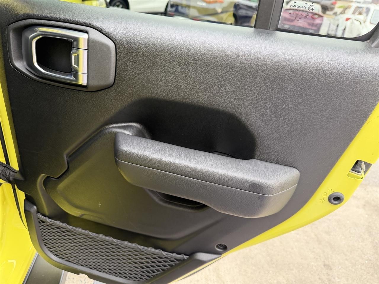 Jeep Wrangler High Tide 4 Door 4x4 2023