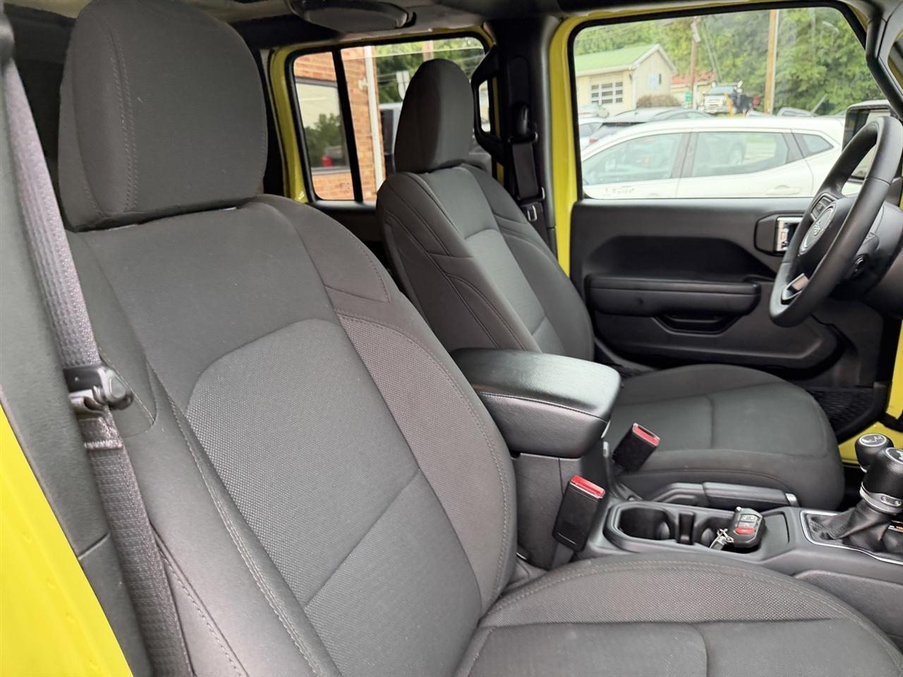 Jeep Wrangler High Tide 4 Door 4x4 2023