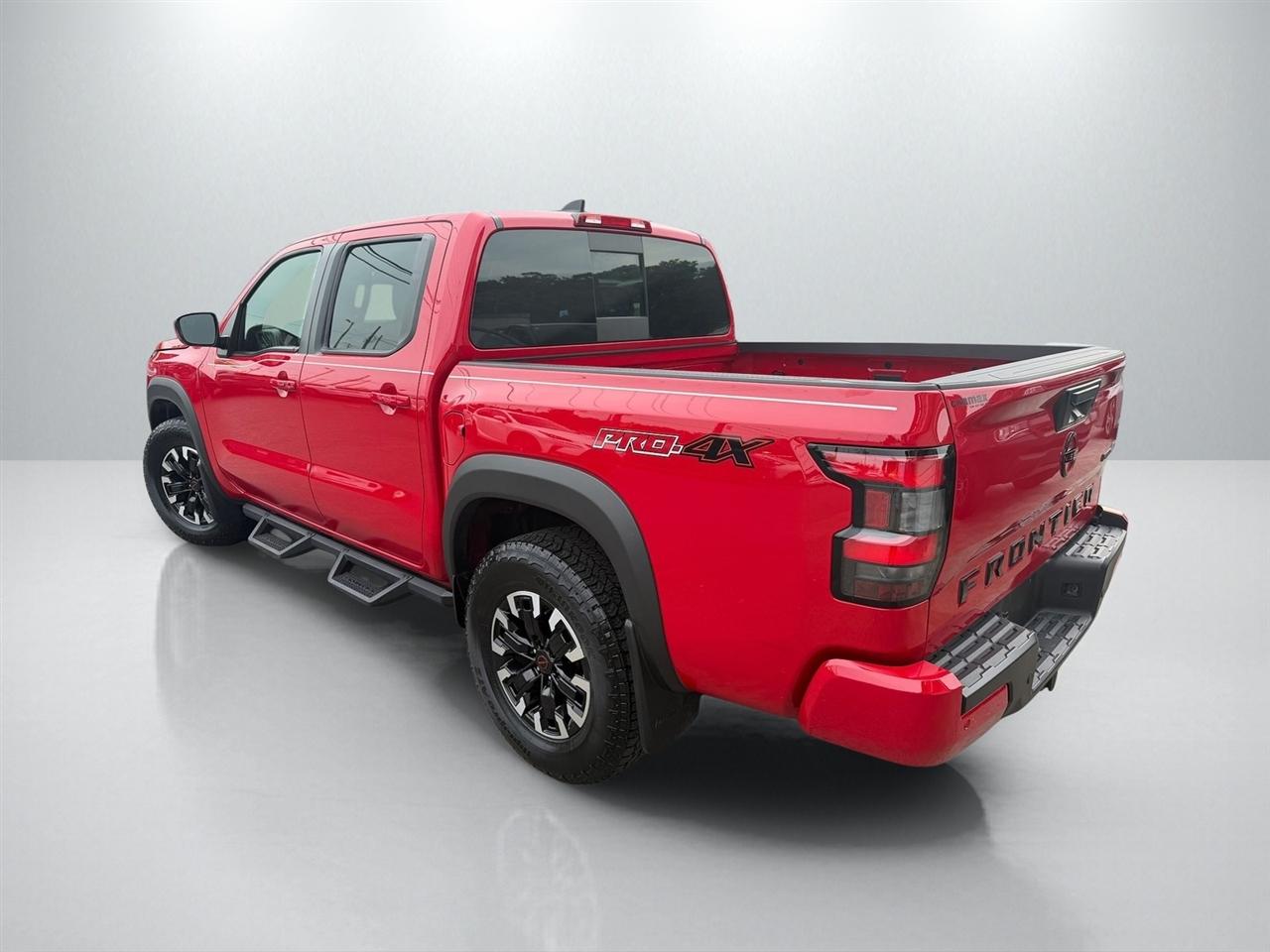 Nissan Frontier PRO-4X Crew Cab 4X4 V6 2024