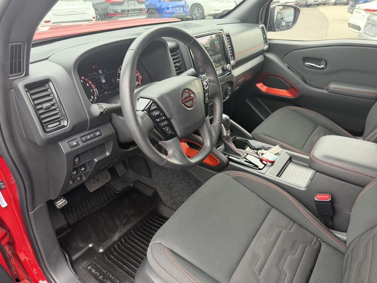 Nissan Frontier PRO-4X Crew Cab 4X4 V6 2024