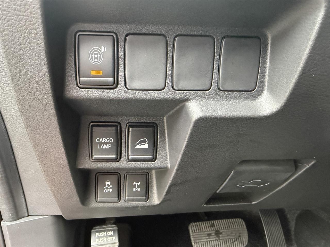 Nissan Frontier PRO-4X Crew Cab 4X4 V6 2024