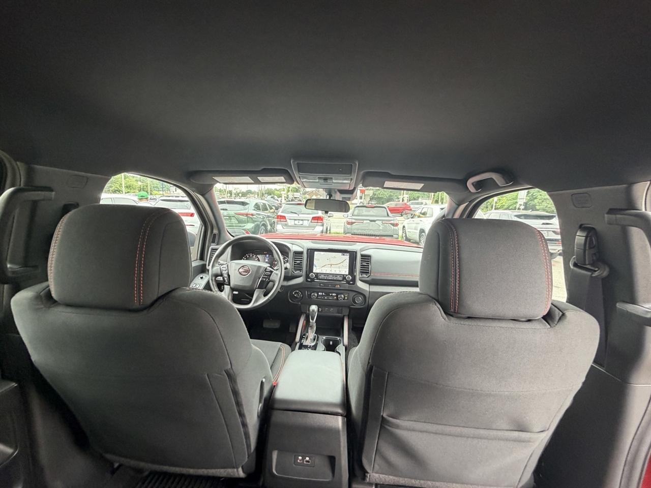 Nissan Frontier PRO-4X Crew Cab 4X4 V6 2024