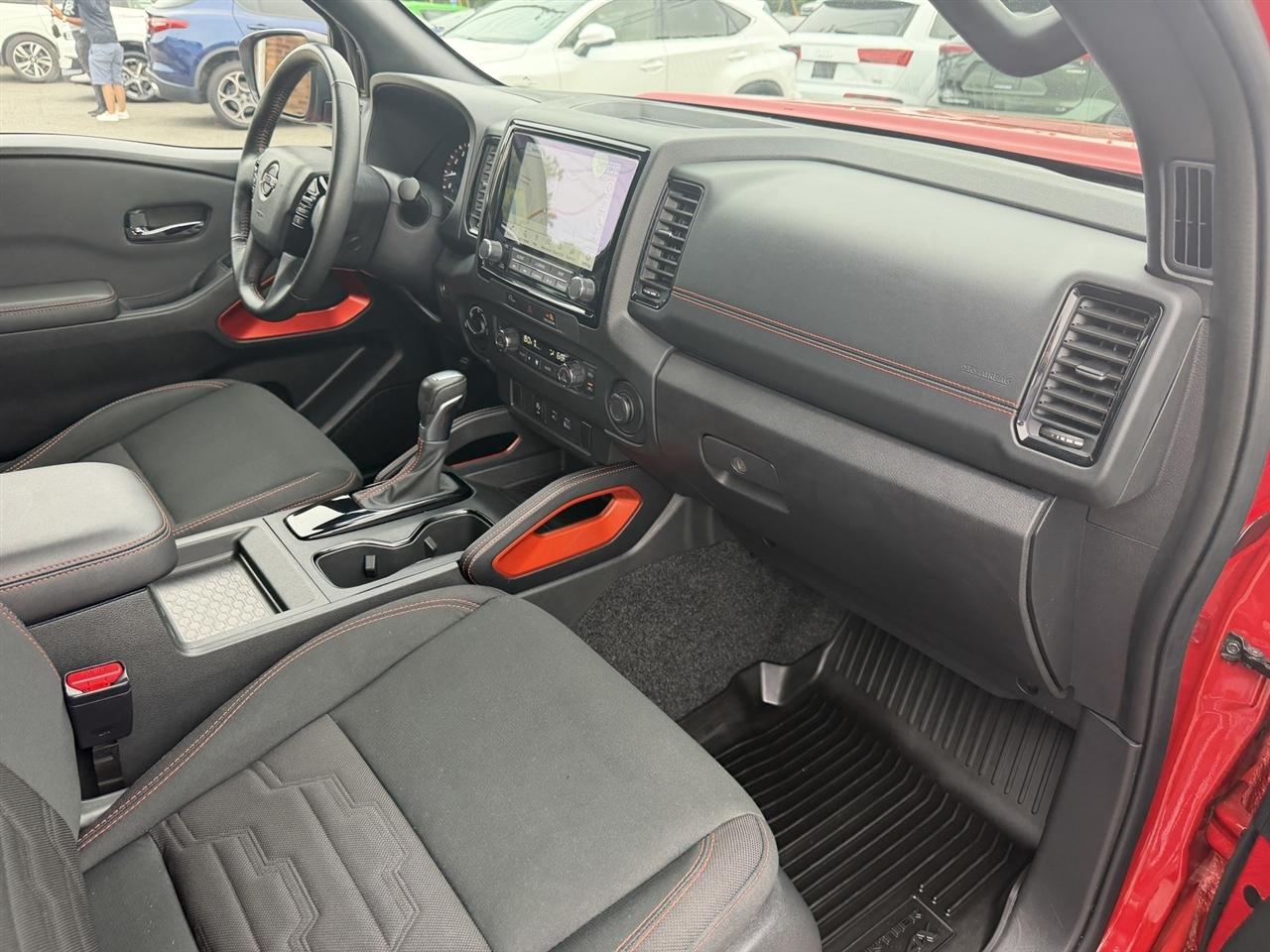 Nissan Frontier PRO-4X Crew Cab 4X4 V6 2024