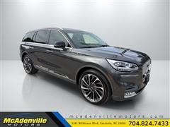 2020 Lincoln Aviator 