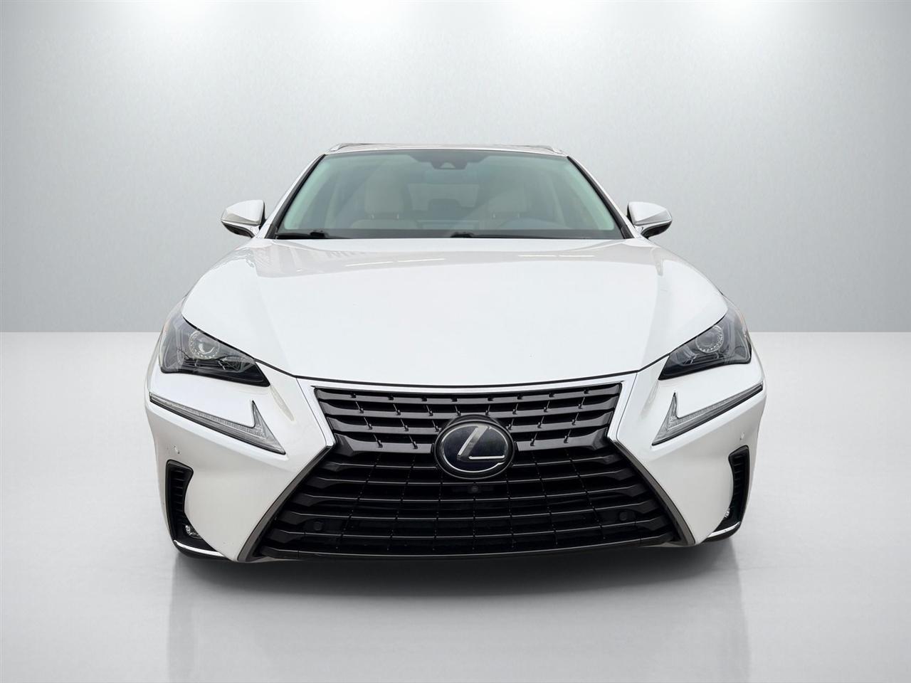 Lexus NX 300h Premium 2021