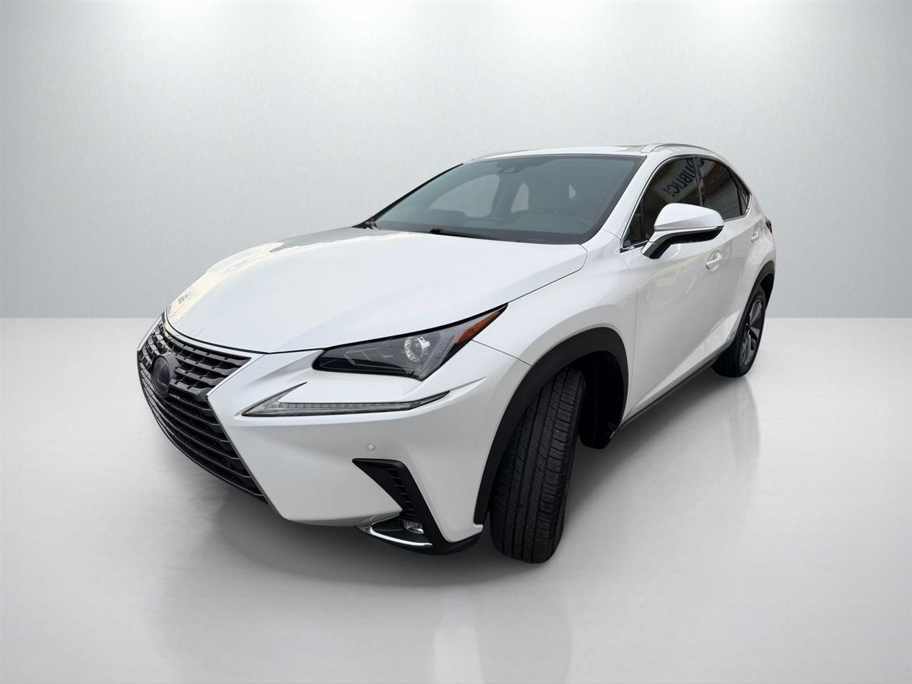 Lexus NX 300h Premium 2021