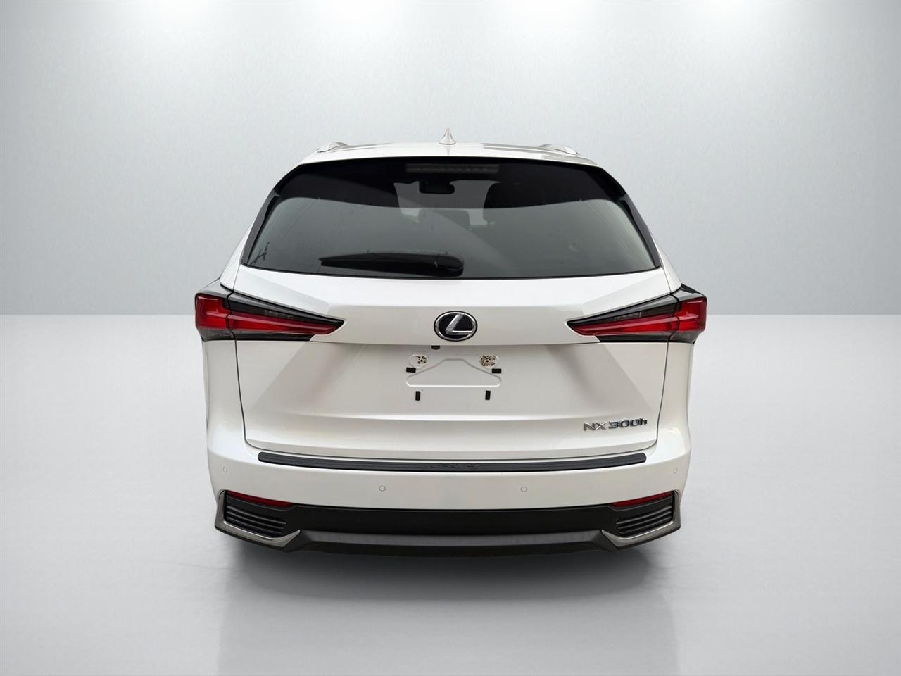 Lexus NX 300h Premium 2021