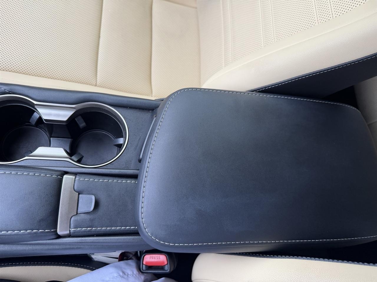 Lexus NX 300h Premium 2021