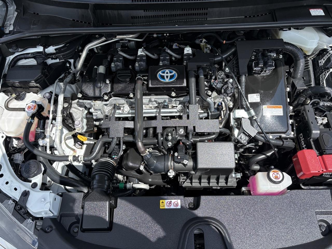 Toyota Corolla LE Hybrid 2022
