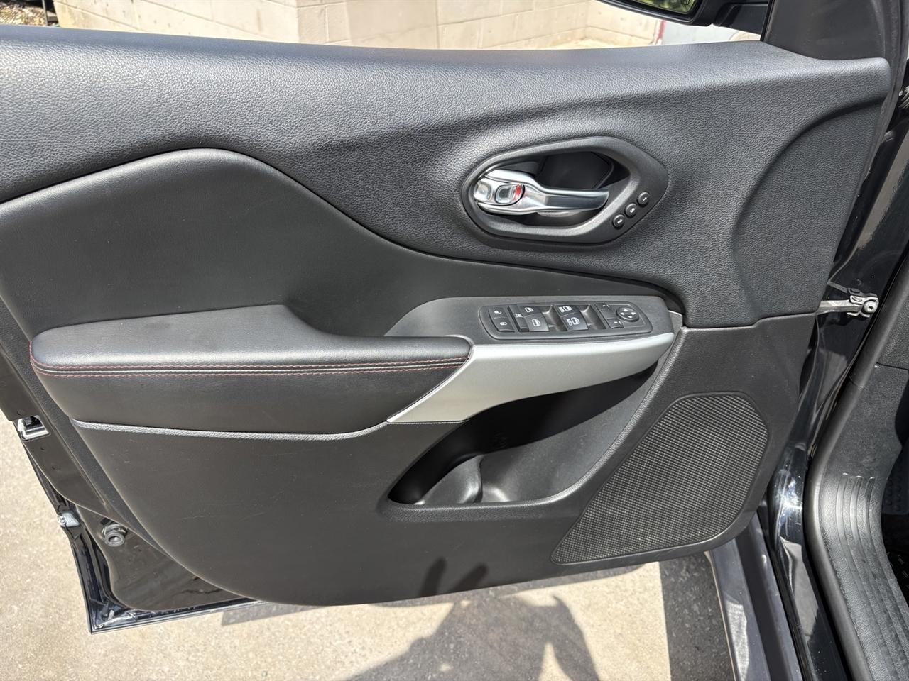 Jeep Cherokee Trailhawk 4WD 2018