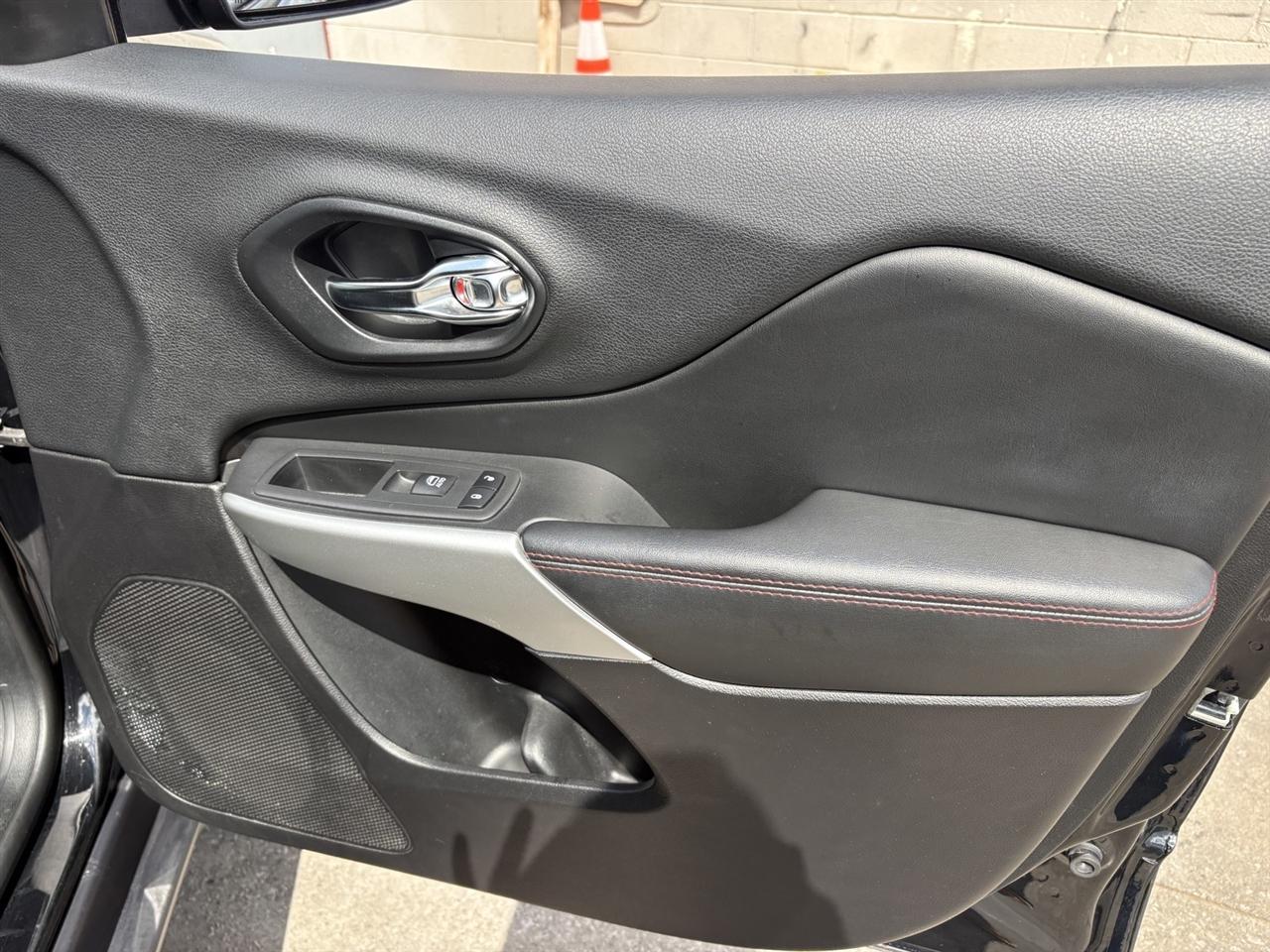 Jeep Cherokee Trailhawk 4WD 2018
