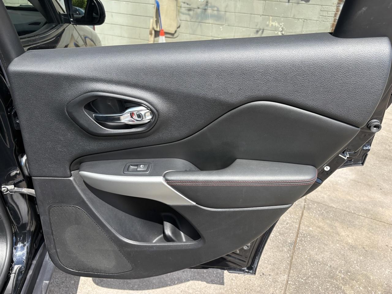 Jeep Cherokee Trailhawk 4WD 2018