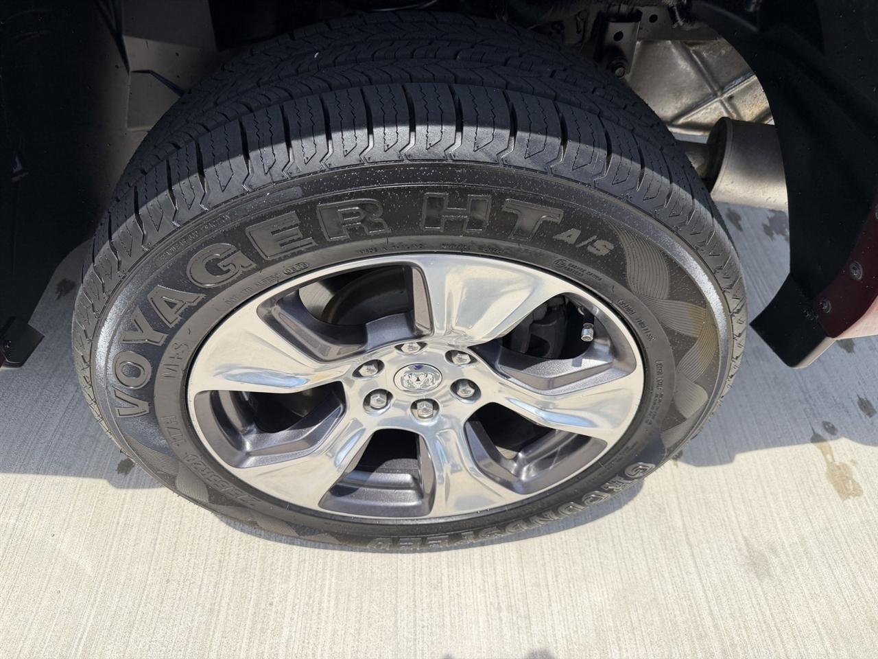 RAM 1500 Laramie Crew Cab LWB 4WD 2020