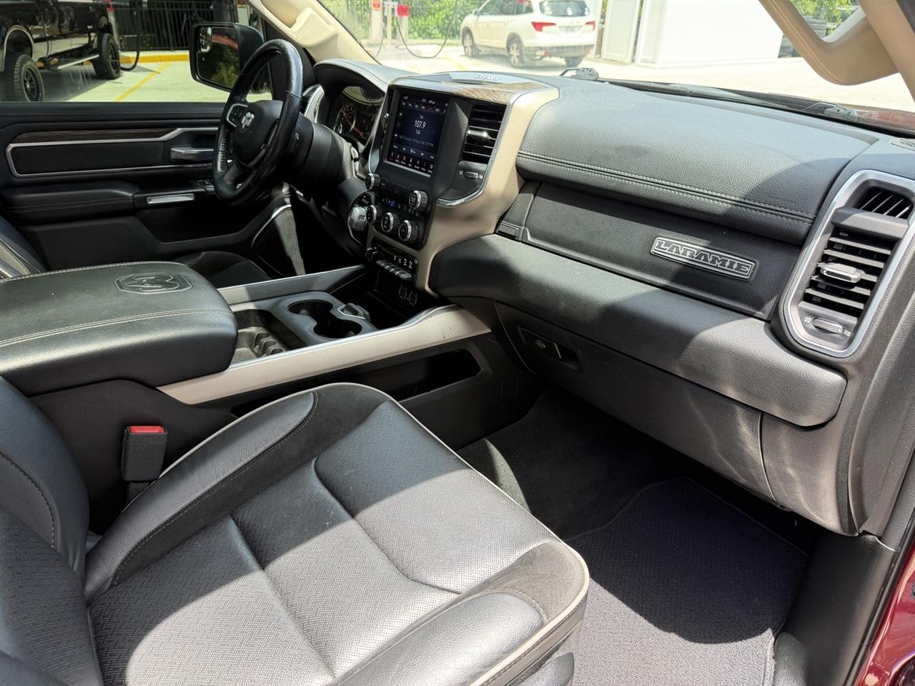 RAM 1500 Laramie Crew Cab LWB 4WD 2020