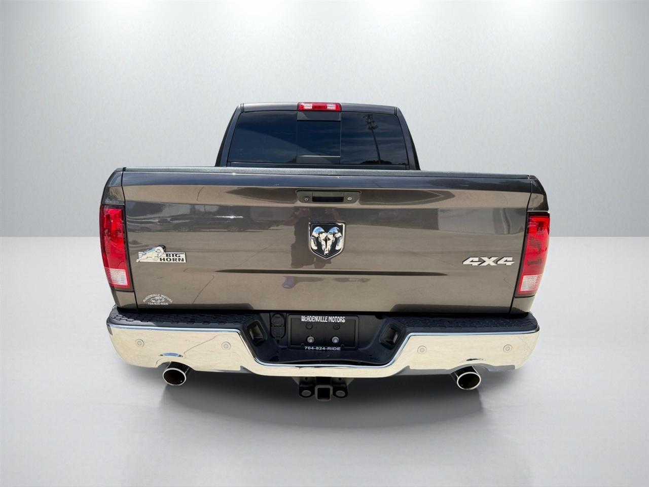 RAM 1500 SLT Crew Cab SWB 4WD 2016