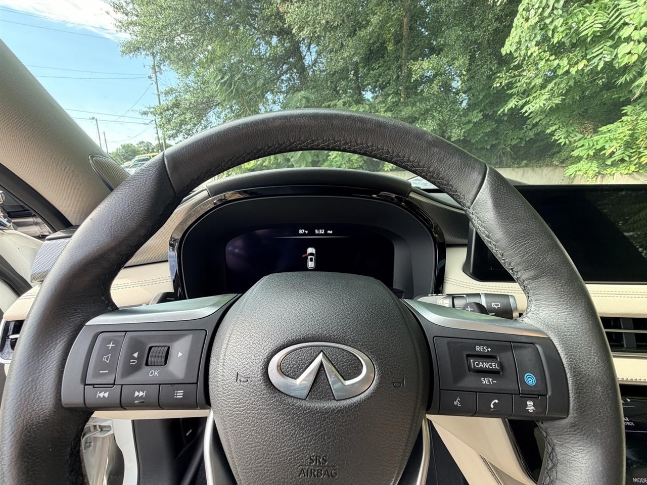 Infiniti QX60 LUXE AWD 2023