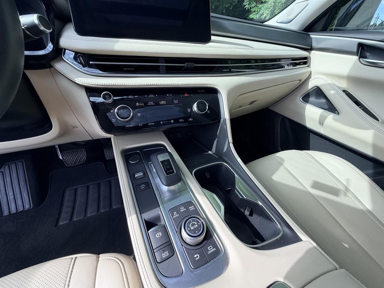 Infiniti QX60 LUXE AWD 2023
