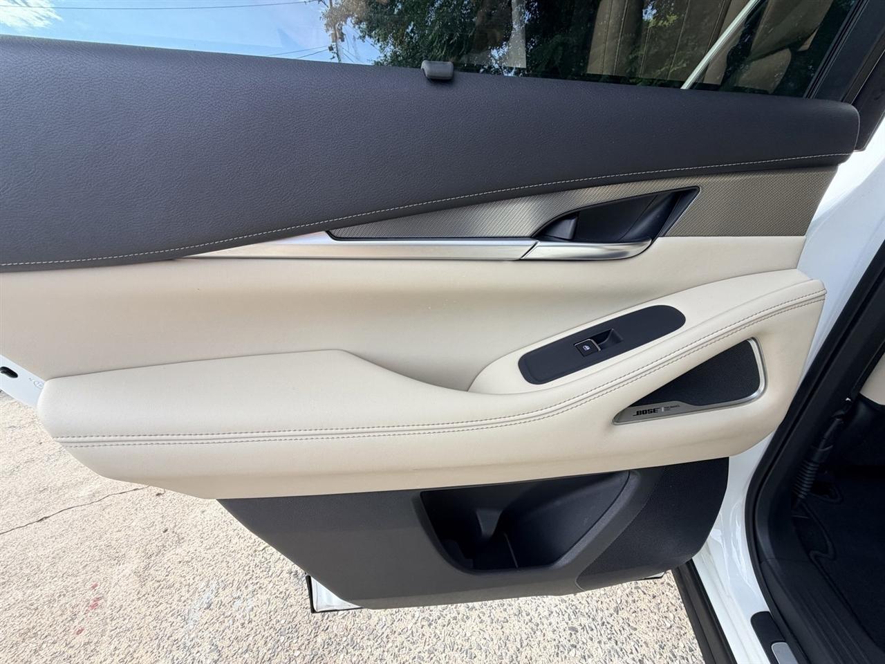 Infiniti QX60 LUXE AWD 2023