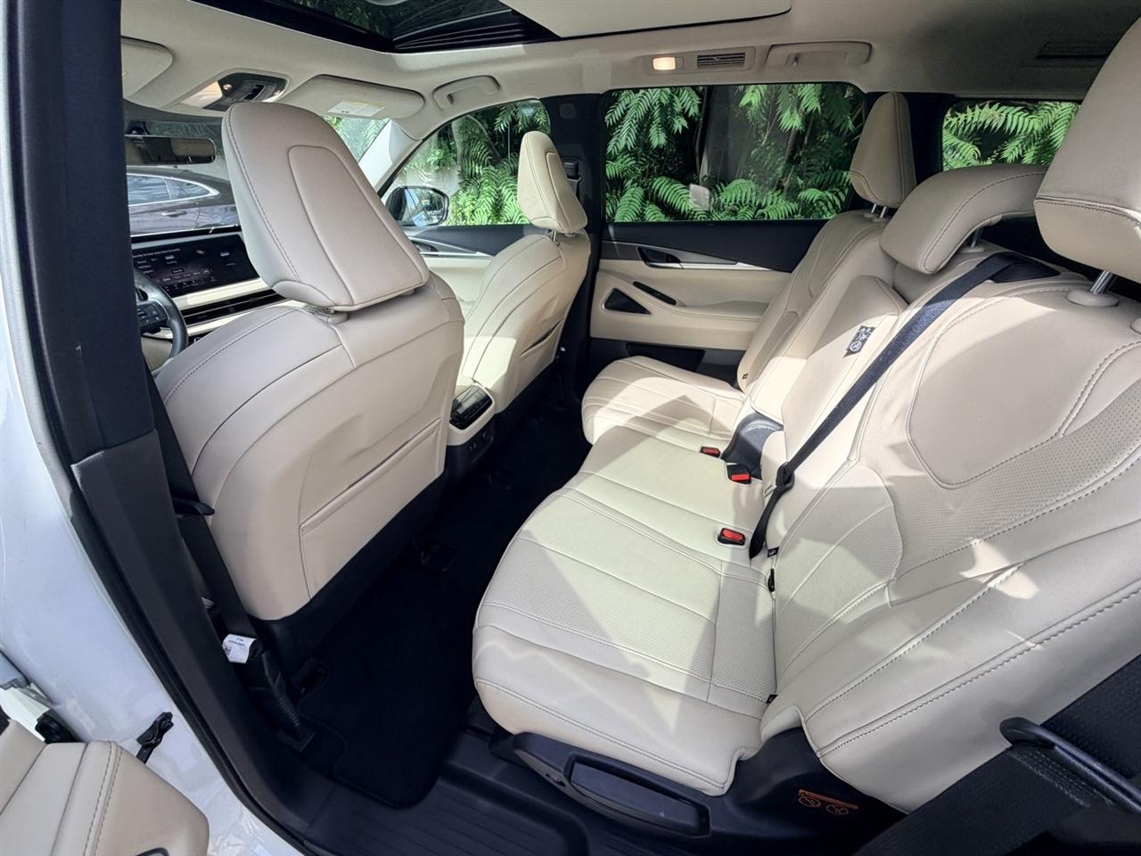 Infiniti QX60 LUXE AWD 2023