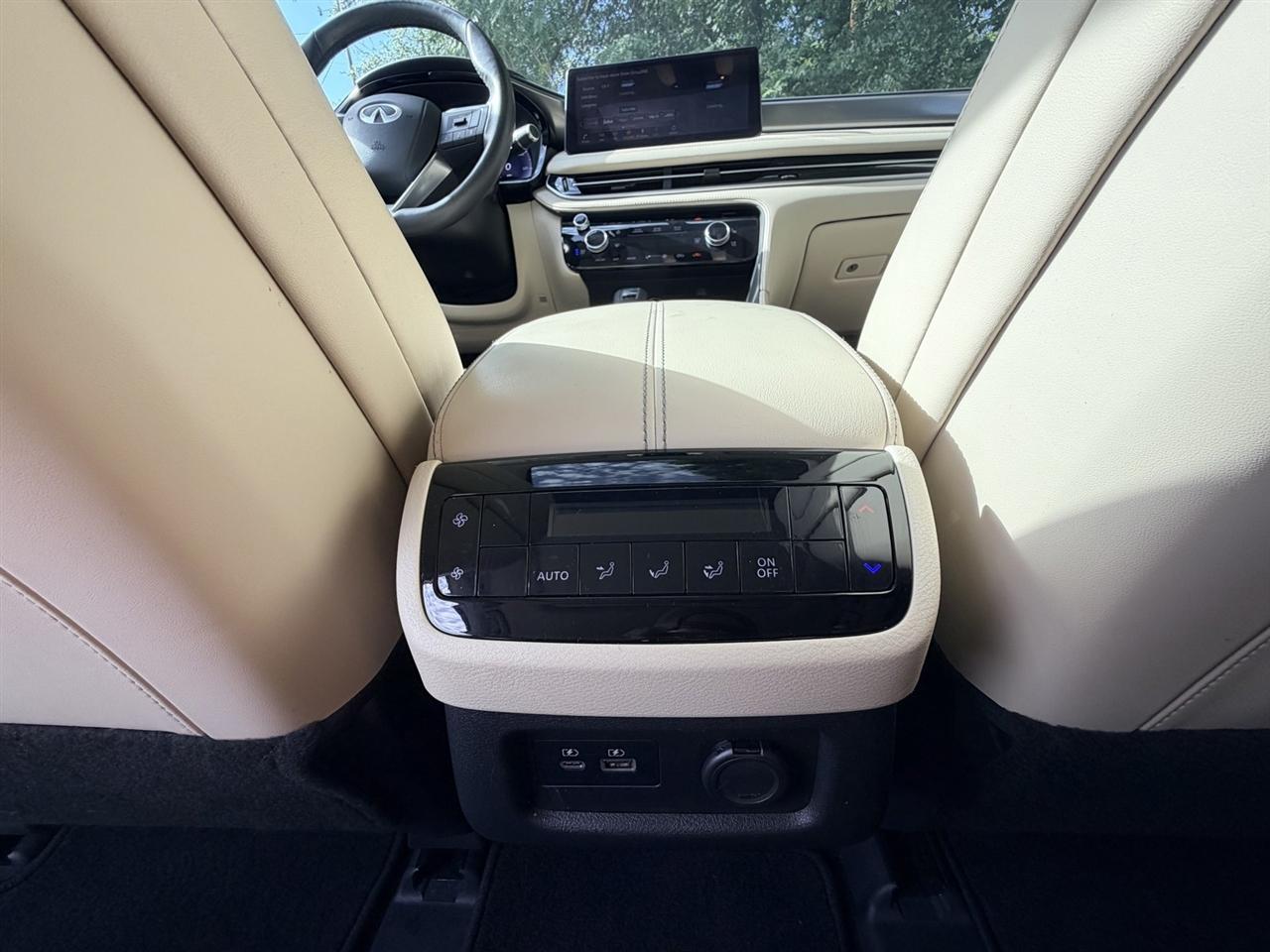 Infiniti QX60 LUXE AWD 2023