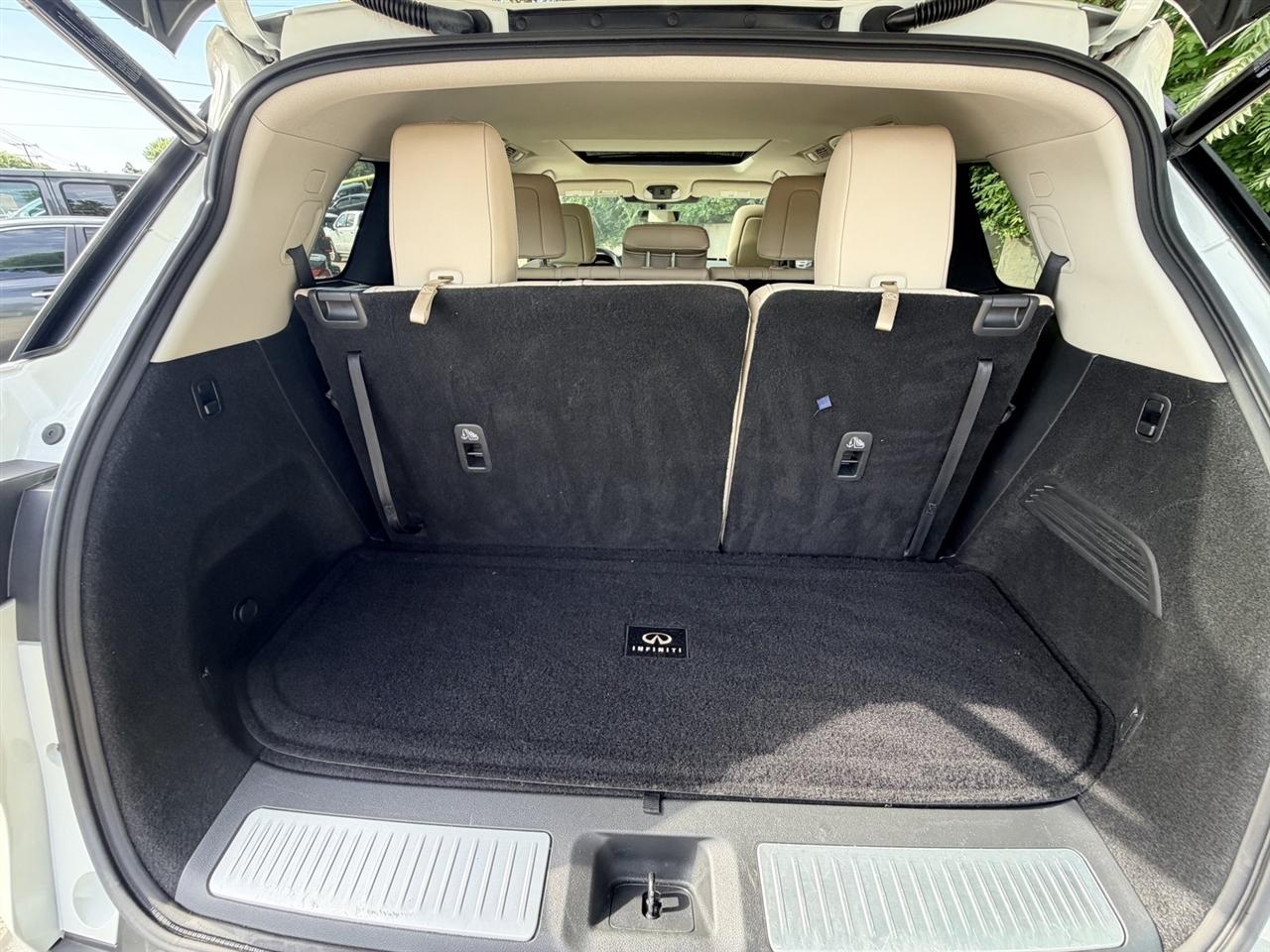 Infiniti QX60 LUXE AWD 2023