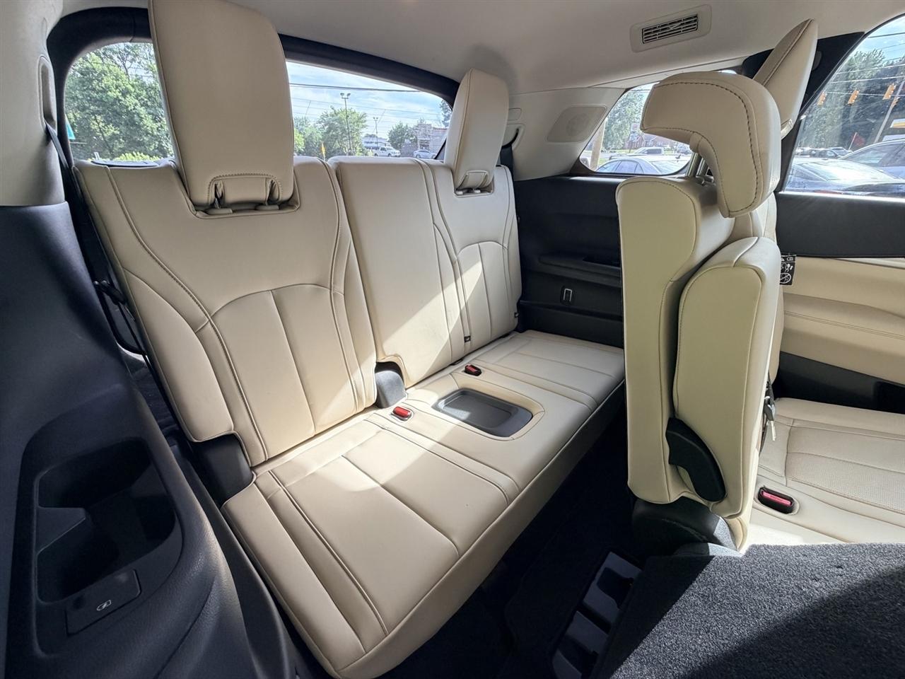 Infiniti QX60 LUXE AWD 2023