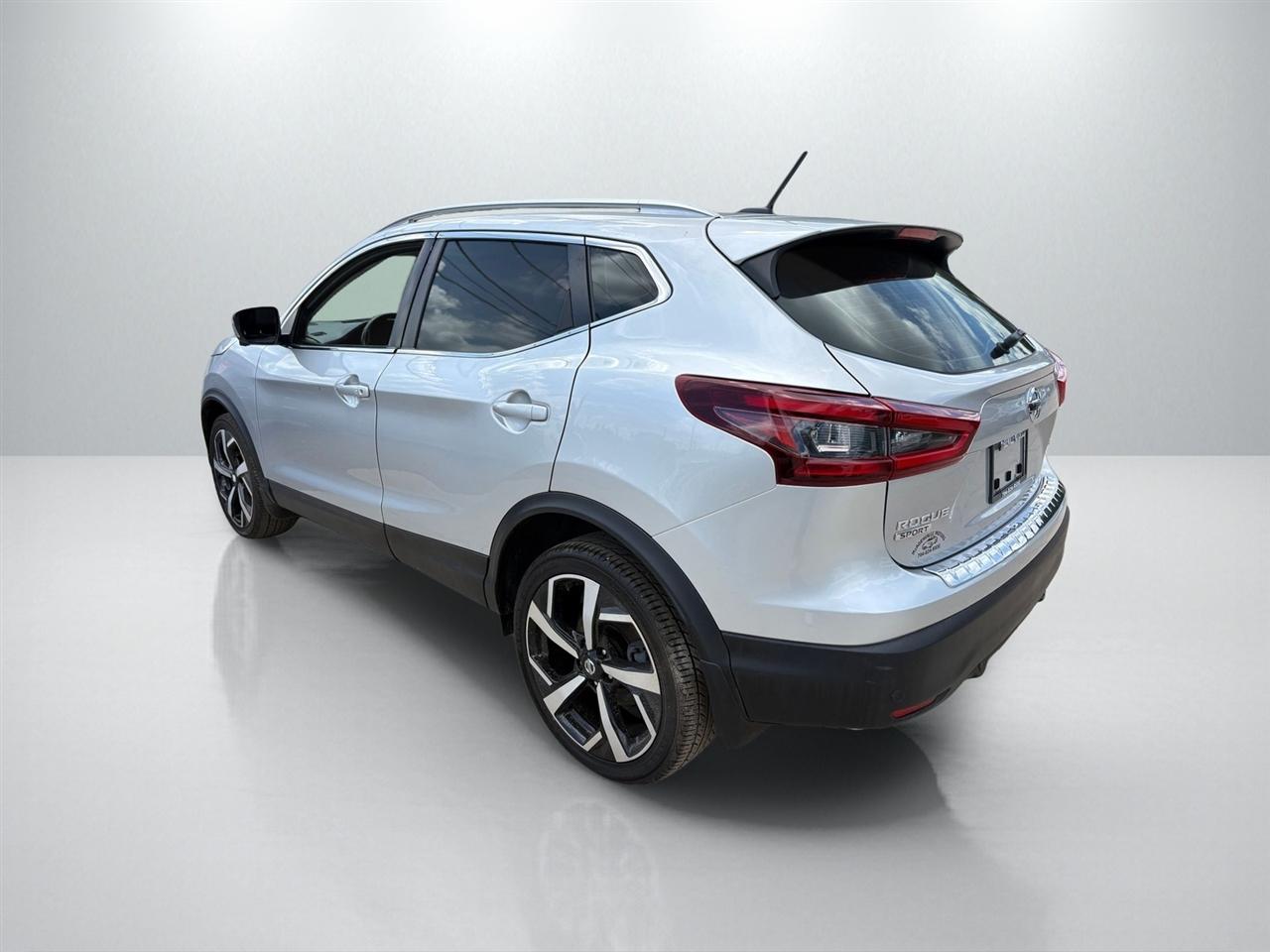 Nissan Rogue Sport SL 4D SUV AWD 2020