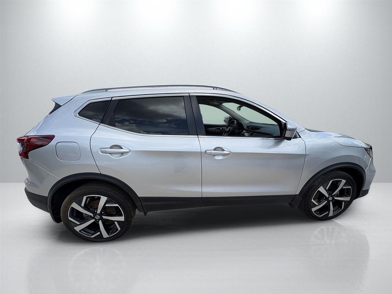 Nissan Rogue Sport SL 4D SUV AWD 2020