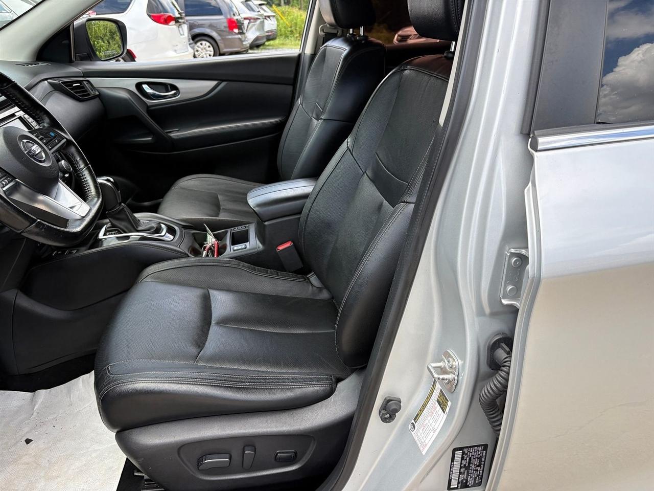 Nissan Rogue Sport SL 4D SUV AWD 2020