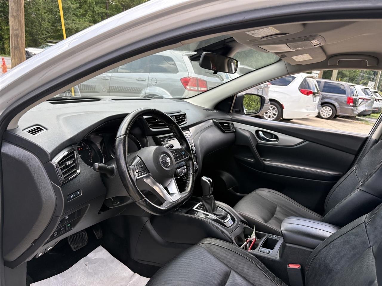Nissan Rogue Sport SL 4D SUV AWD 2020