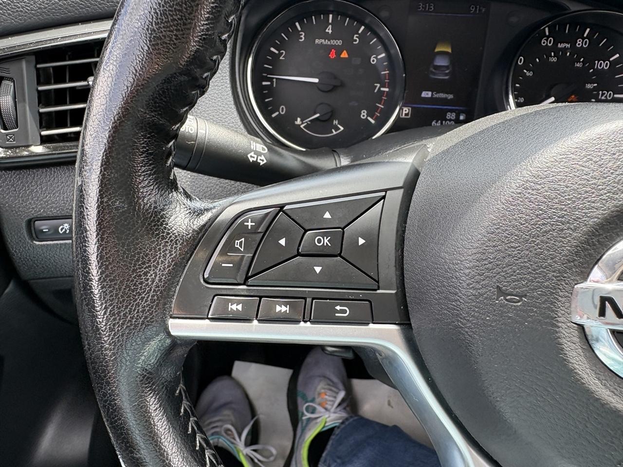 Nissan Rogue Sport SL 4D SUV AWD 2020