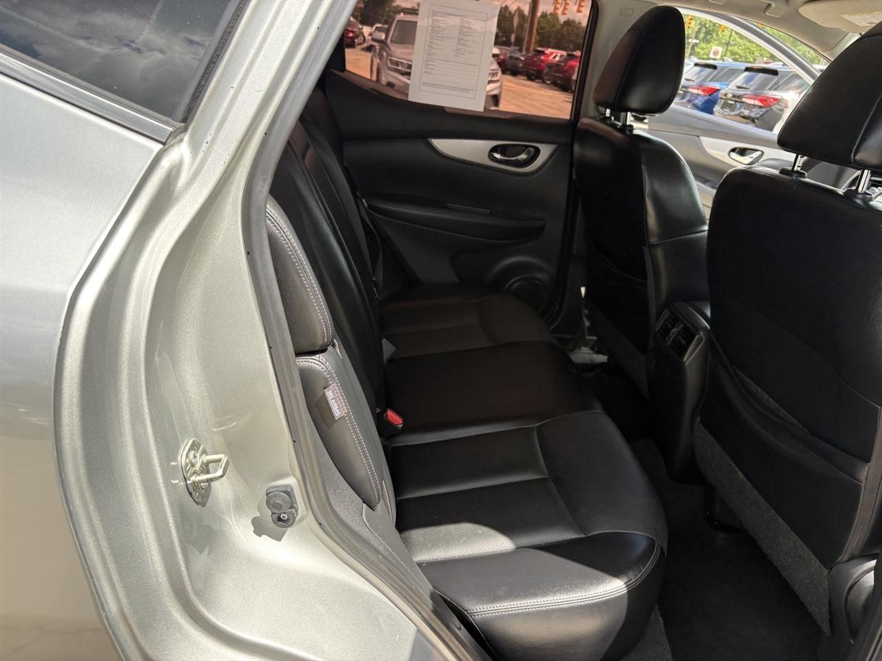 Nissan Rogue Sport SL 4D SUV AWD 2020