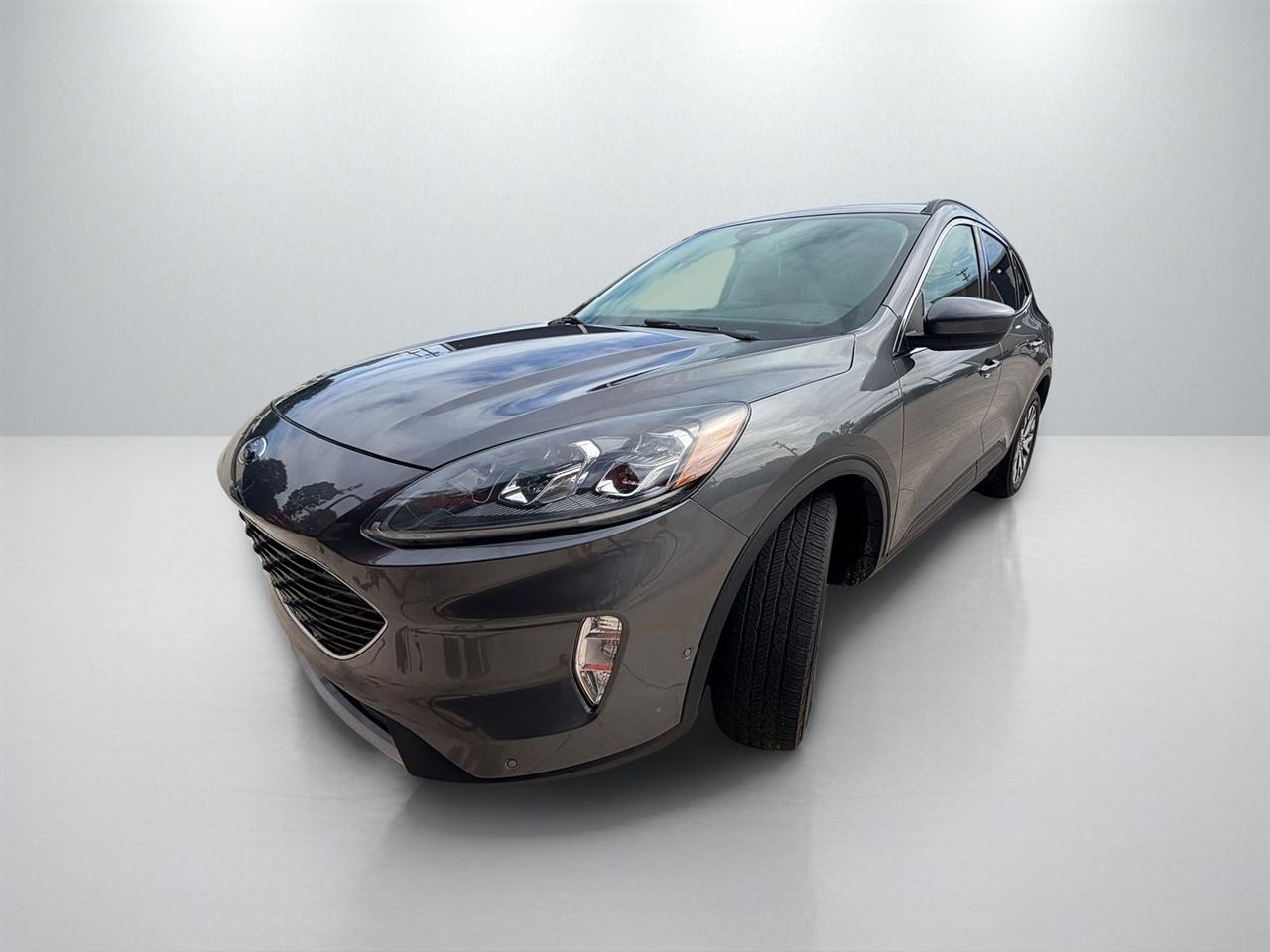 Ford Escape Hybrid Titanium AWD 2021