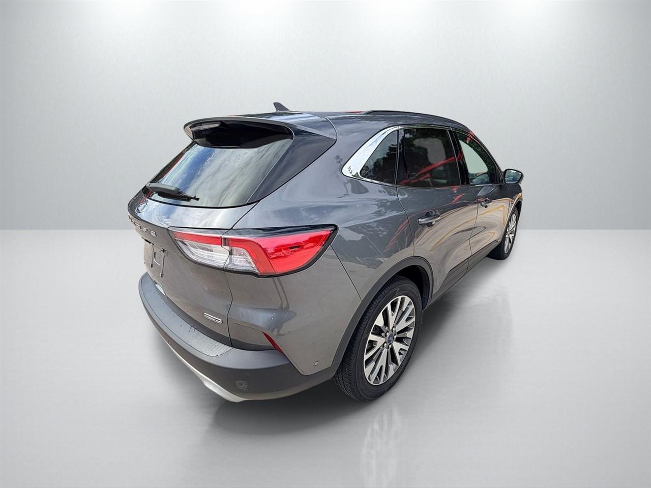 Ford Escape Hybrid Titanium AWD 2021