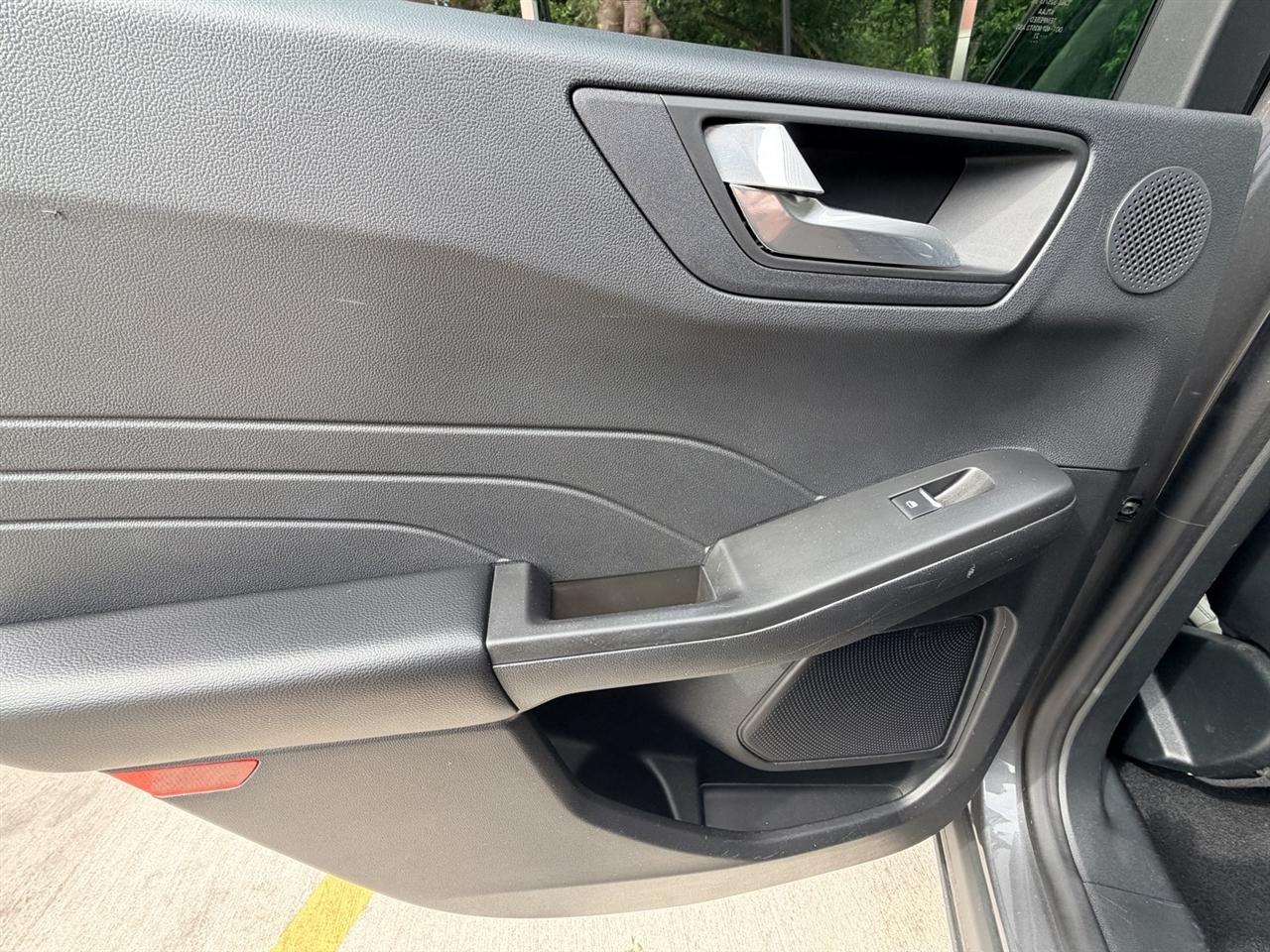 Ford Escape Hybrid Titanium AWD 2021