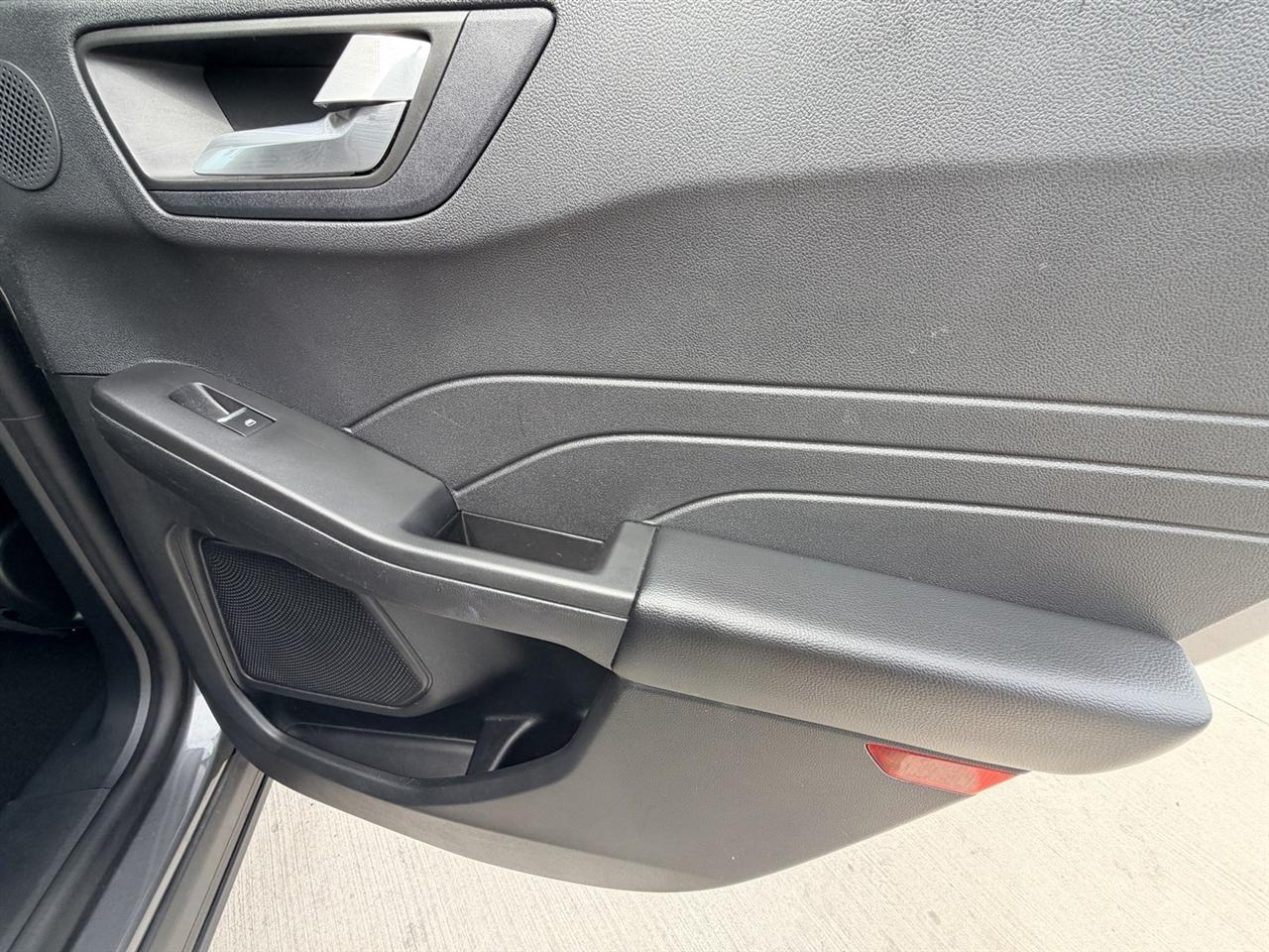 Ford Escape Hybrid Titanium AWD 2021