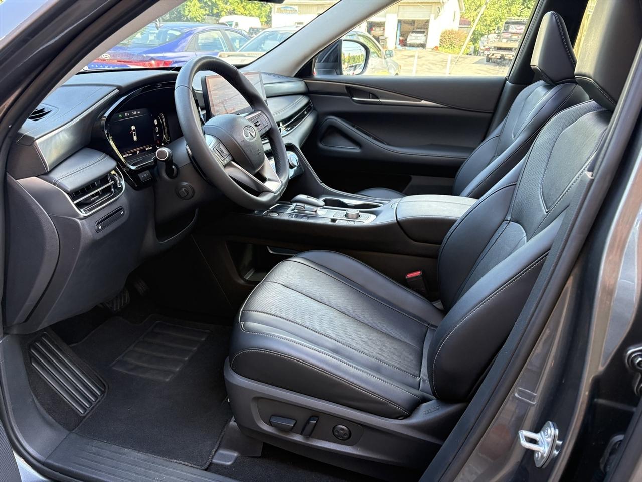 Infiniti QX60 LUXE AWD 2023