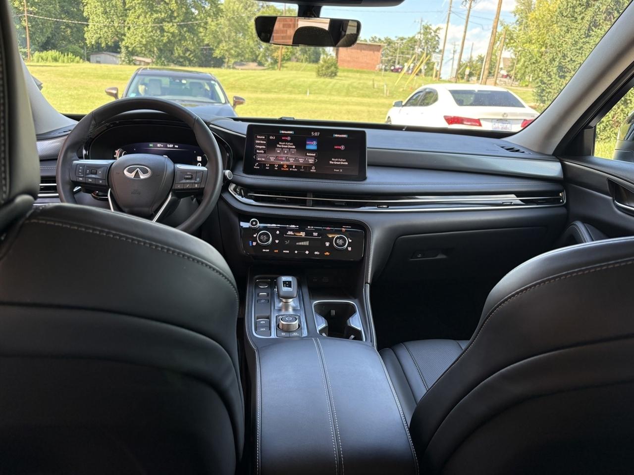 Infiniti QX60 LUXE AWD 2023