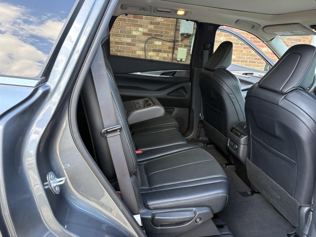 Infiniti QX60 LUXE AWD 2023