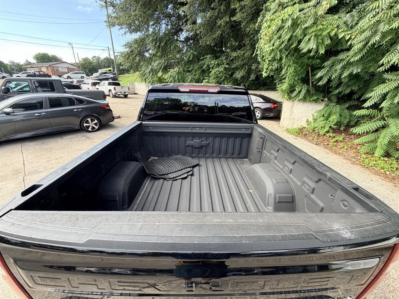 Chevrolet Silverado 1500 Custom Crew Cab Long Box 4WD 2020