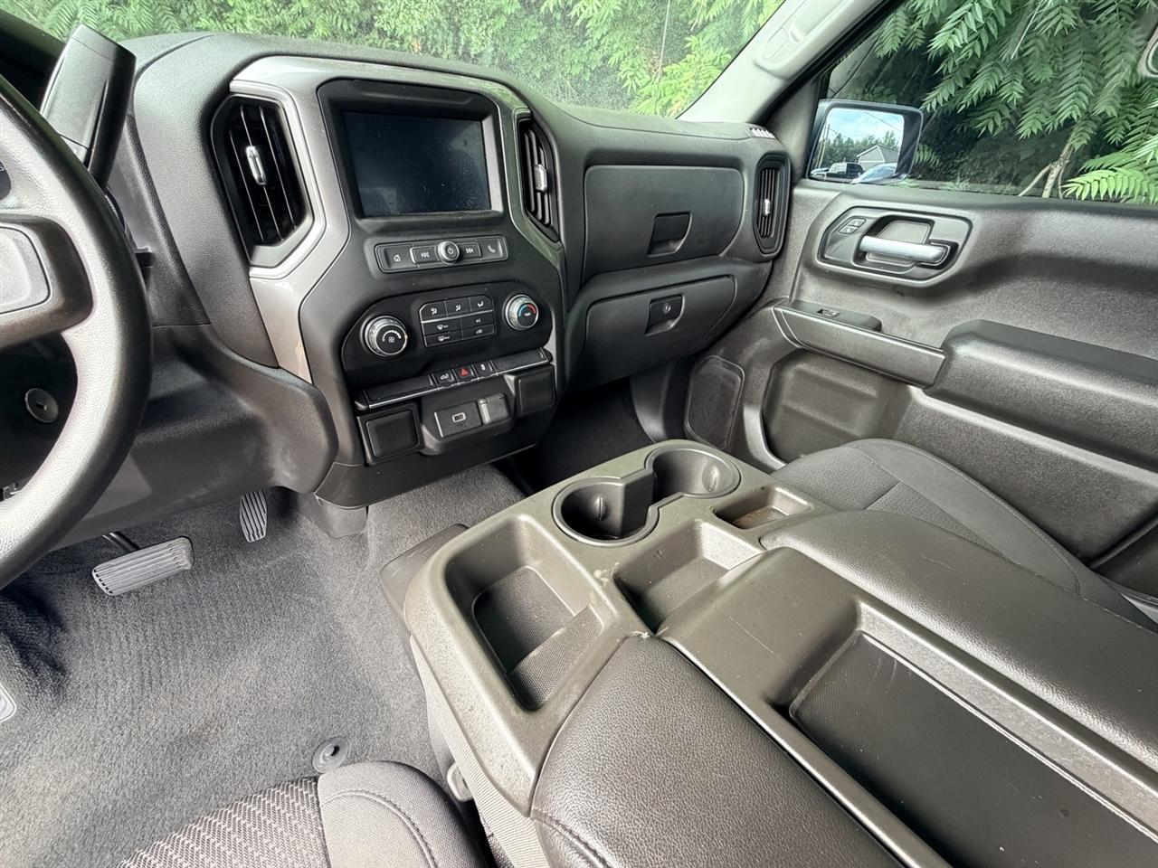 Chevrolet Silverado 1500 Custom Crew Cab Long Box 4WD 2020