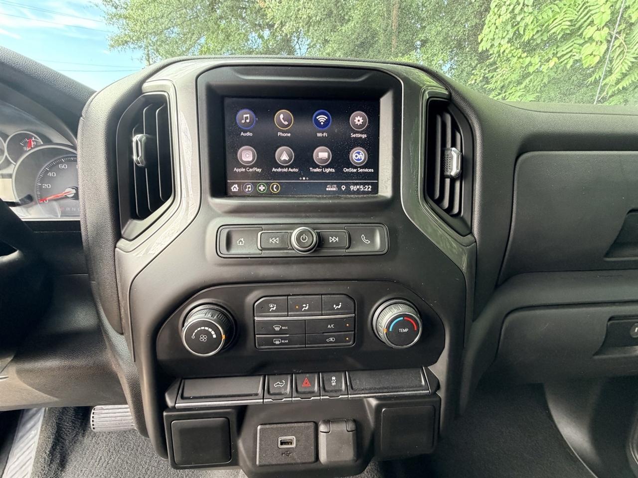 Chevrolet Silverado 1500 Custom Crew Cab Long Box 4WD 2020
