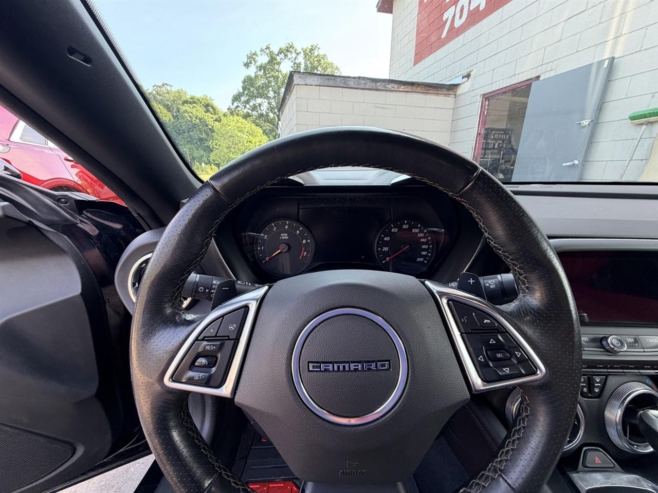 Chevrolet Camaro 2dr Cpe SS 2017