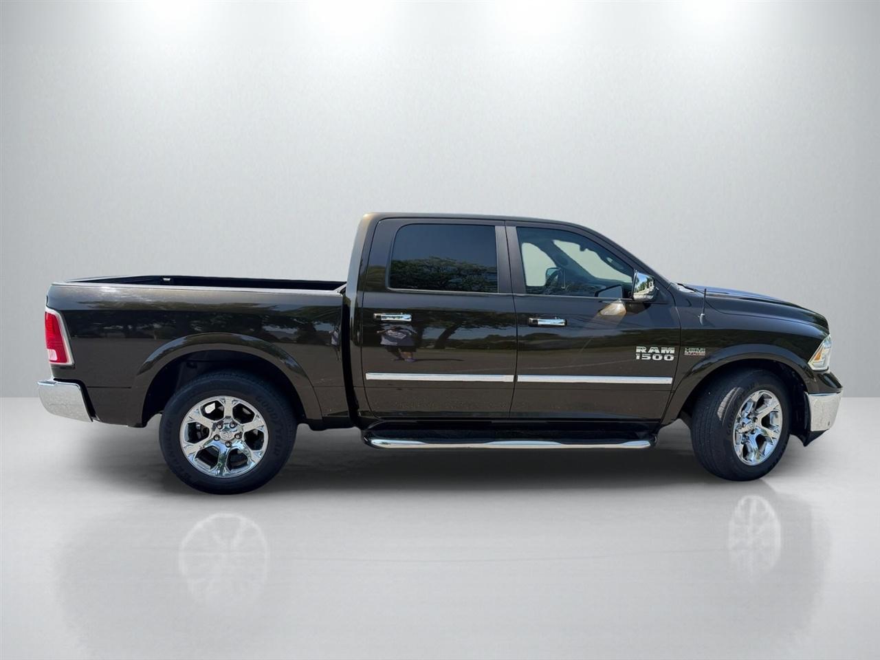 RAM 1500 Laramie Crew Cab 2014